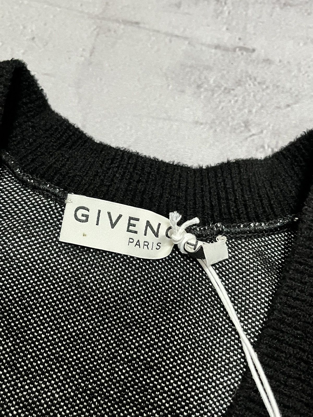 Givenchy Givenchy Limited Edition V-Neck Sweater Year of Rat Size XS / US 0-2 / IT 36-38 - 10 Thumbnail