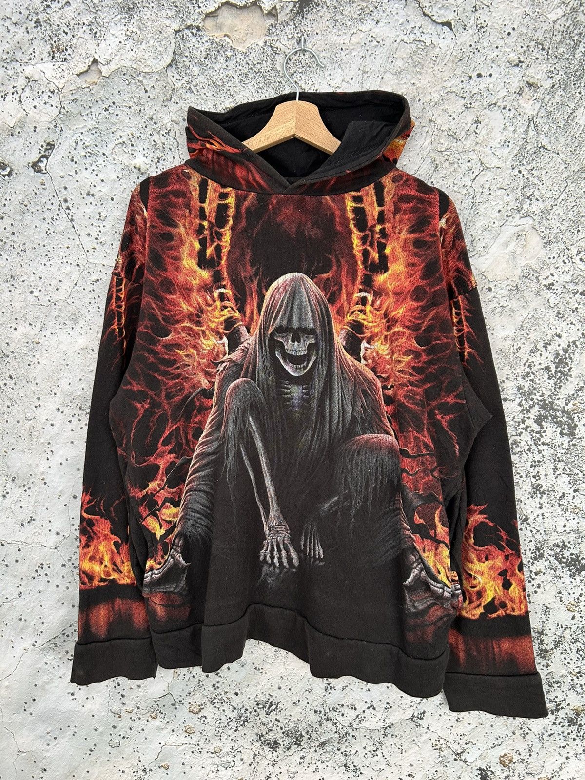 Vintage Vintage Spiral Horror Flames Hoodie Graphic Avant Garde 90s Size US M / EU 48-50 / 2 - 1 Thumbnail