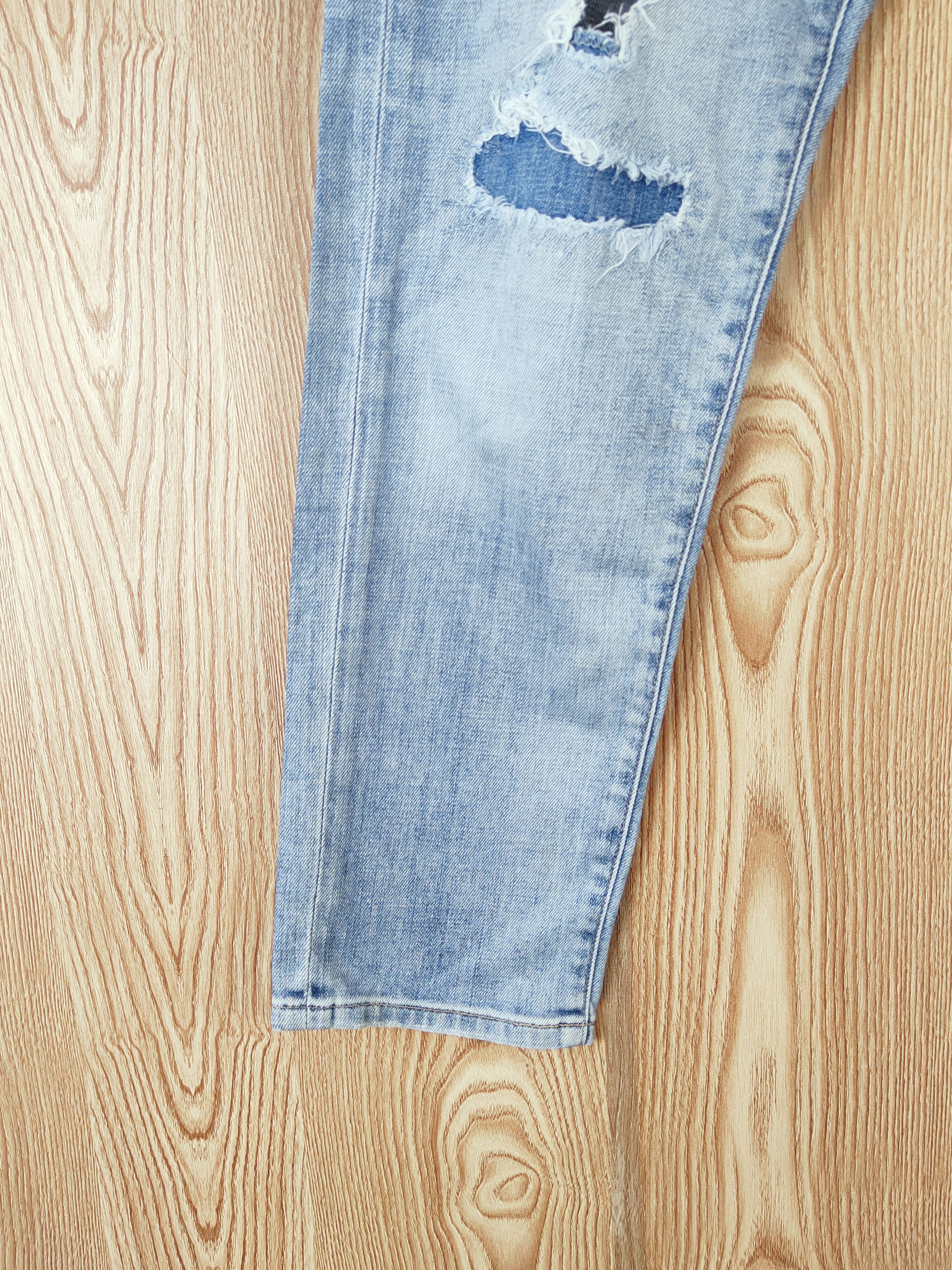 Japanese Brand Uniqlo japan vintage Blue Distressed Ripped Jeans #W616 Size US 30 / EU 46 - 4 Thumbnail