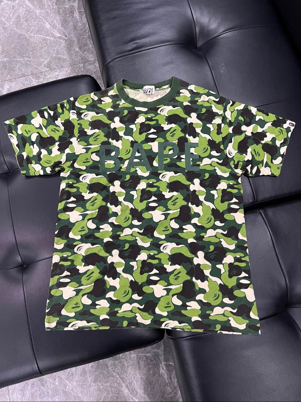 Bape A Bathing Ape Green Camo T-Shirt Size M Size US M / EU 48-50 / 2 - 1 Thumbnail