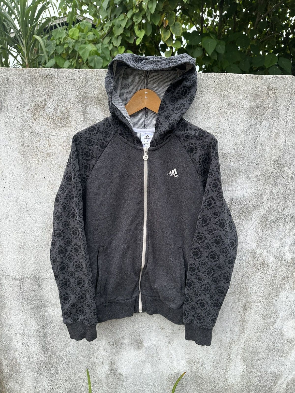 Adidas Adidas zipper hoodies Size M / US 6-8 / IT 42-44 - 1 Thumbnail