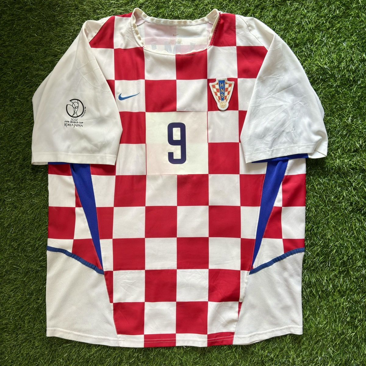 Nike Nike Croatia Home 2002 Davor Suker #9 Soccer Jersey Size US XL / EU 56 / 4 - 1 Thumbnail