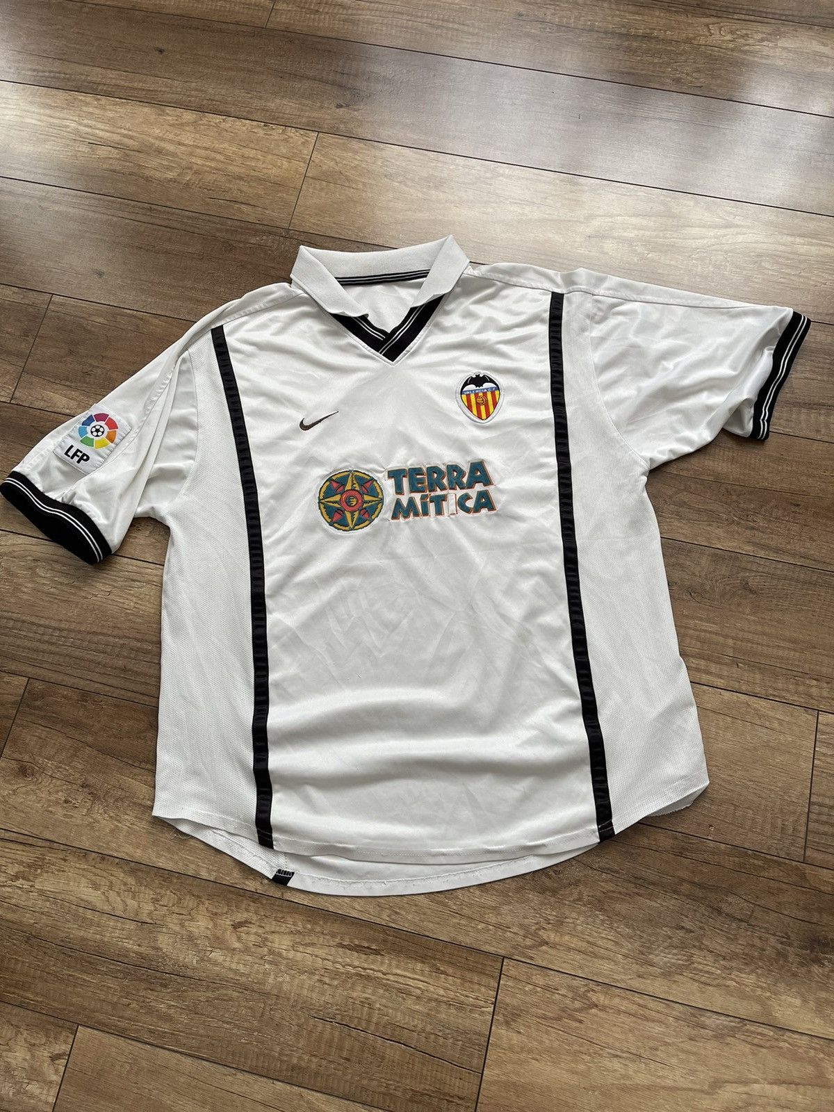 Nike 2000/2001 Nike Valencia Vintage Soccer Jersey T-Shirt Tee Size US L / EU 52-54 / 3 - 2 Thumbnail