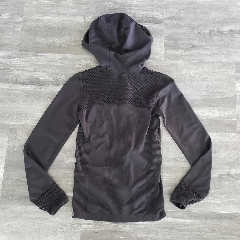 Fabletics Black Hooded Fabletics Athletic Zip Up Size S / US 4 / IT 40 - 2 Thumbnail