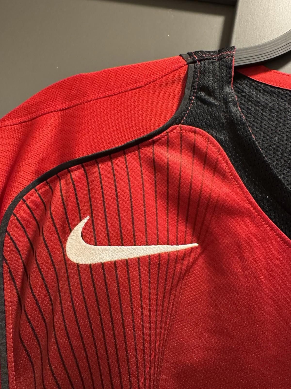 Nike Men’s Nike Total90 Futbol Jersey Size Medium Size US M / EU 48-50 / 2 - 3 Thumbnail
