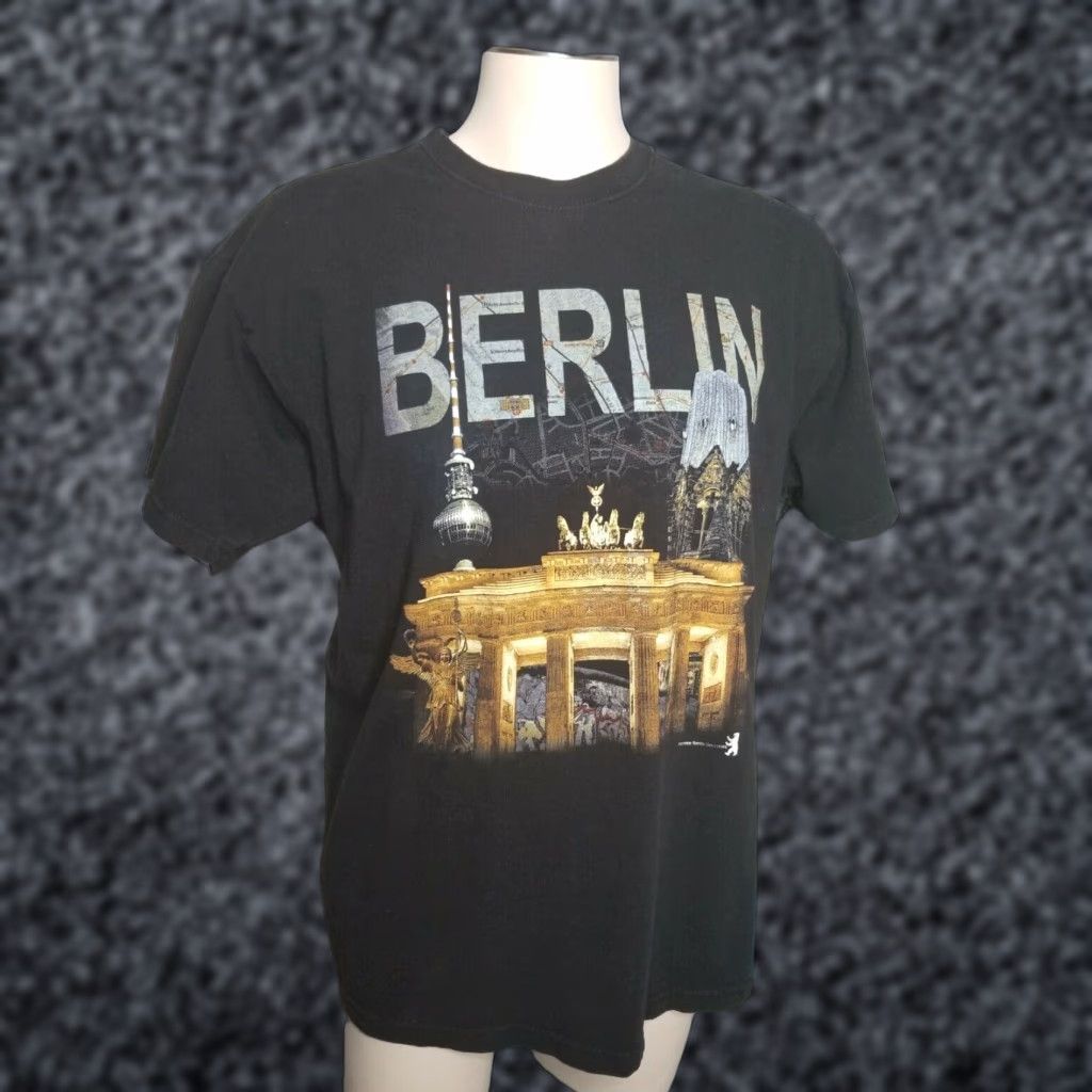 Fruit Of The Loom Retro Mens XL Berlin Germany Travel Souvenir T Shirt Size US XL / EU 56 / 4 - 1 Thumbnail