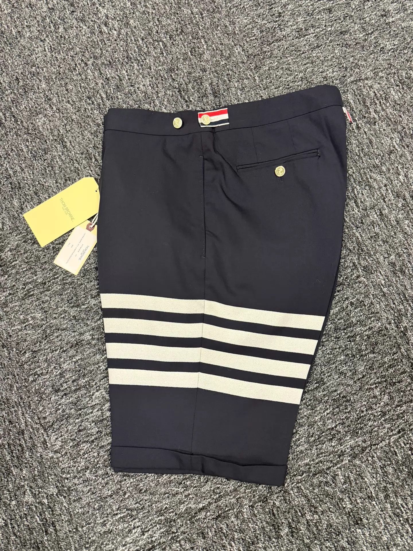 Thom Browne Thom Browne 4-Bar Navy Blue Gold Buttons Suit Shorts Size 2 Size US 34 / EU 50 - 5 Thumbnail