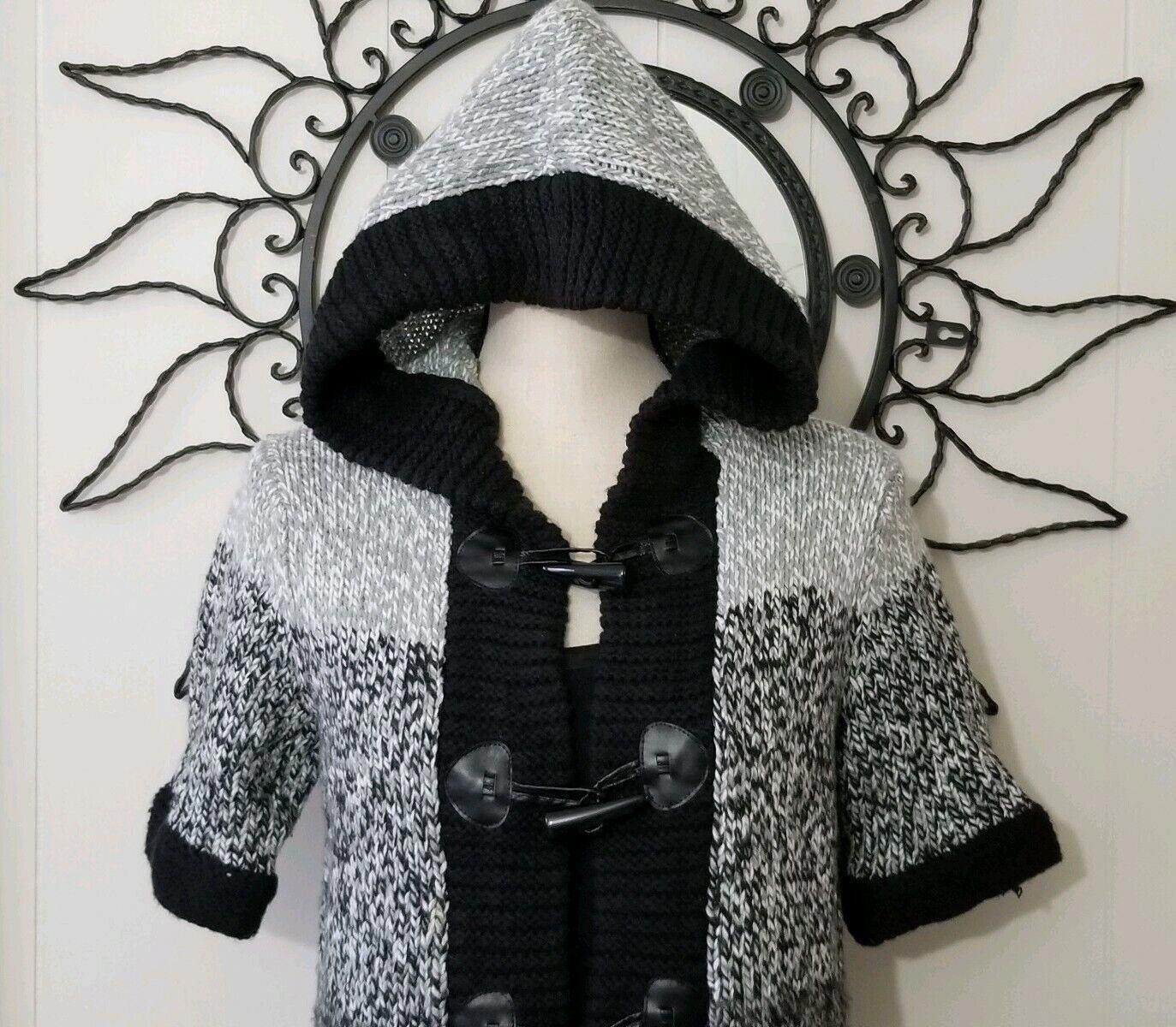 Other Dressbarn Sweater Small Short Sleeve Chunky Knit Hood Black Size S / US 4 / IT 40 - 4 Thumbnail