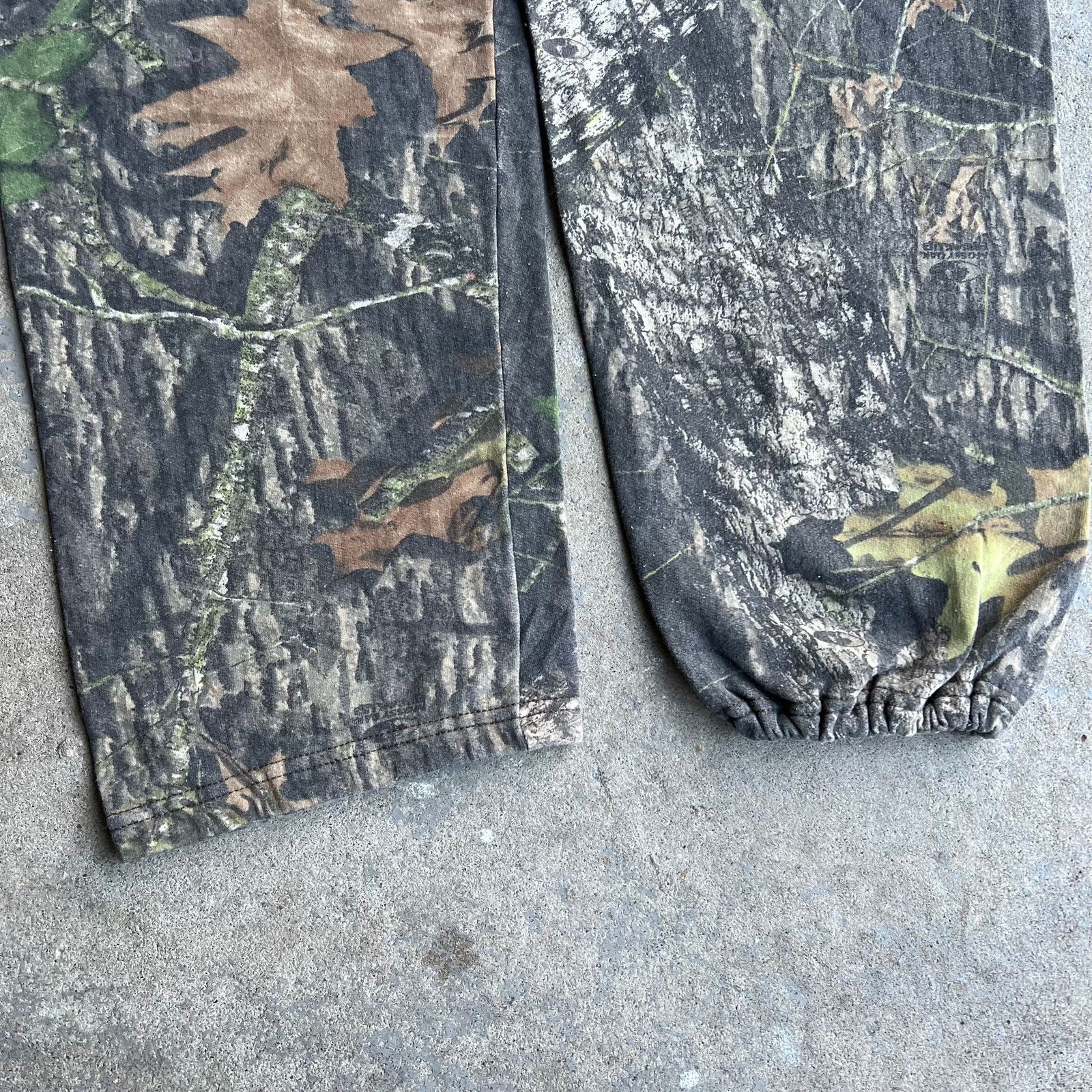 Jerzees × Vintage Vintage realtree camo jerzees essential blank sweatpants Size US 33 - 3 Thumbnail