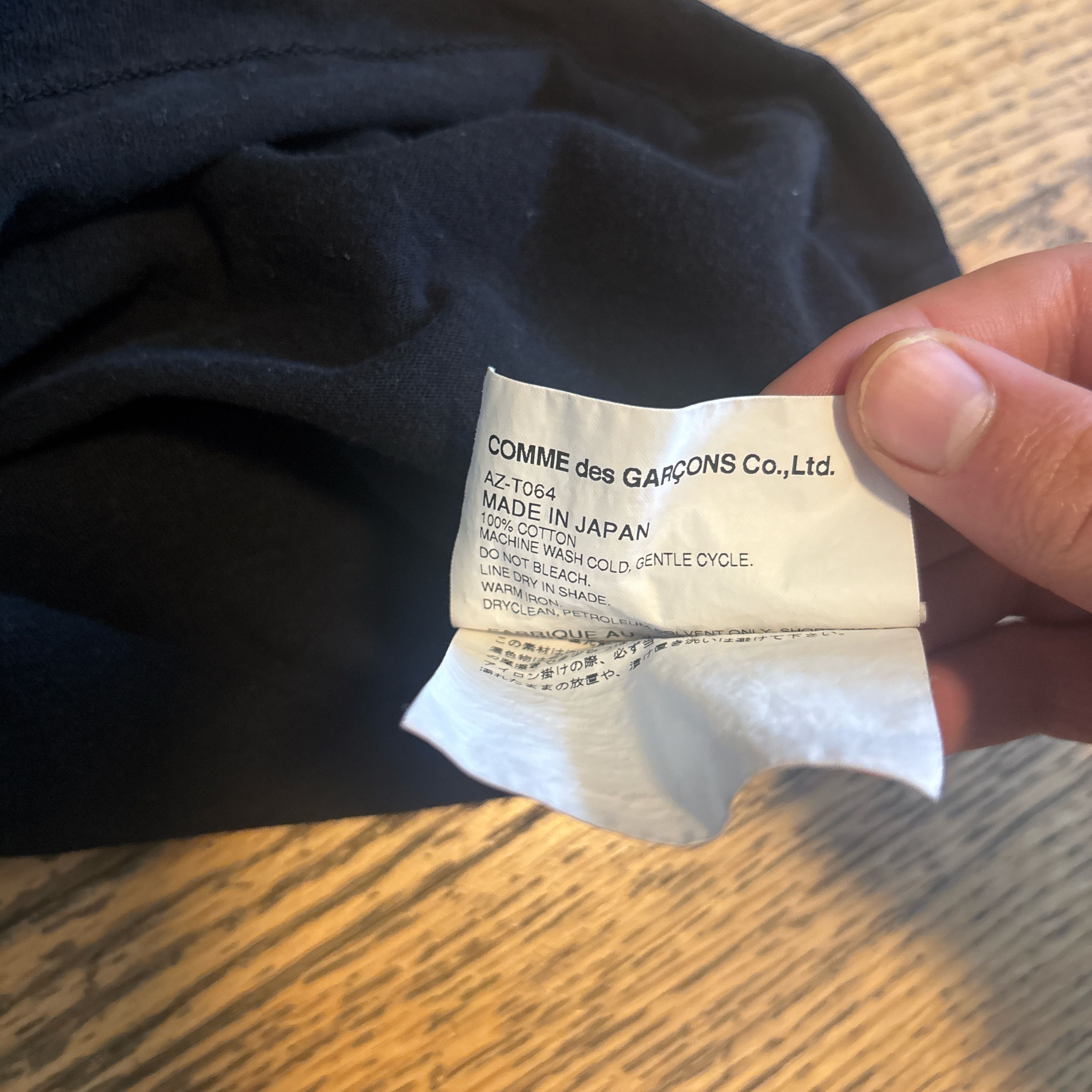 Comme des Garcons Black PLAY Comme Des Garçons Tee Size US S / EU 44-46 / 1 - 5 Thumbnail