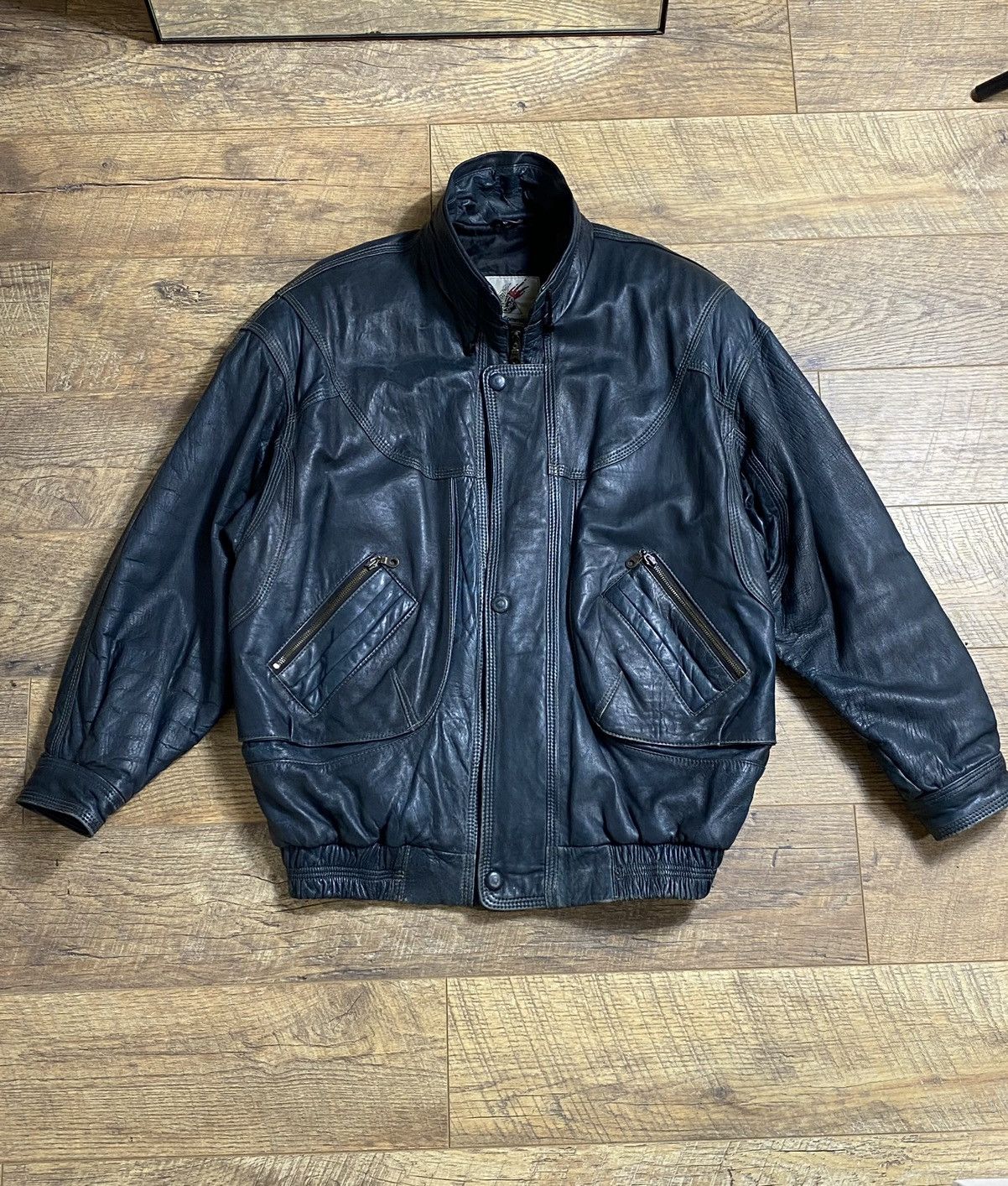 Genuine Leather Vintage Leather Bomber Jacket Forces Style Community 56 Size US XL / EU 56 / 4 - 1 Thumbnail
