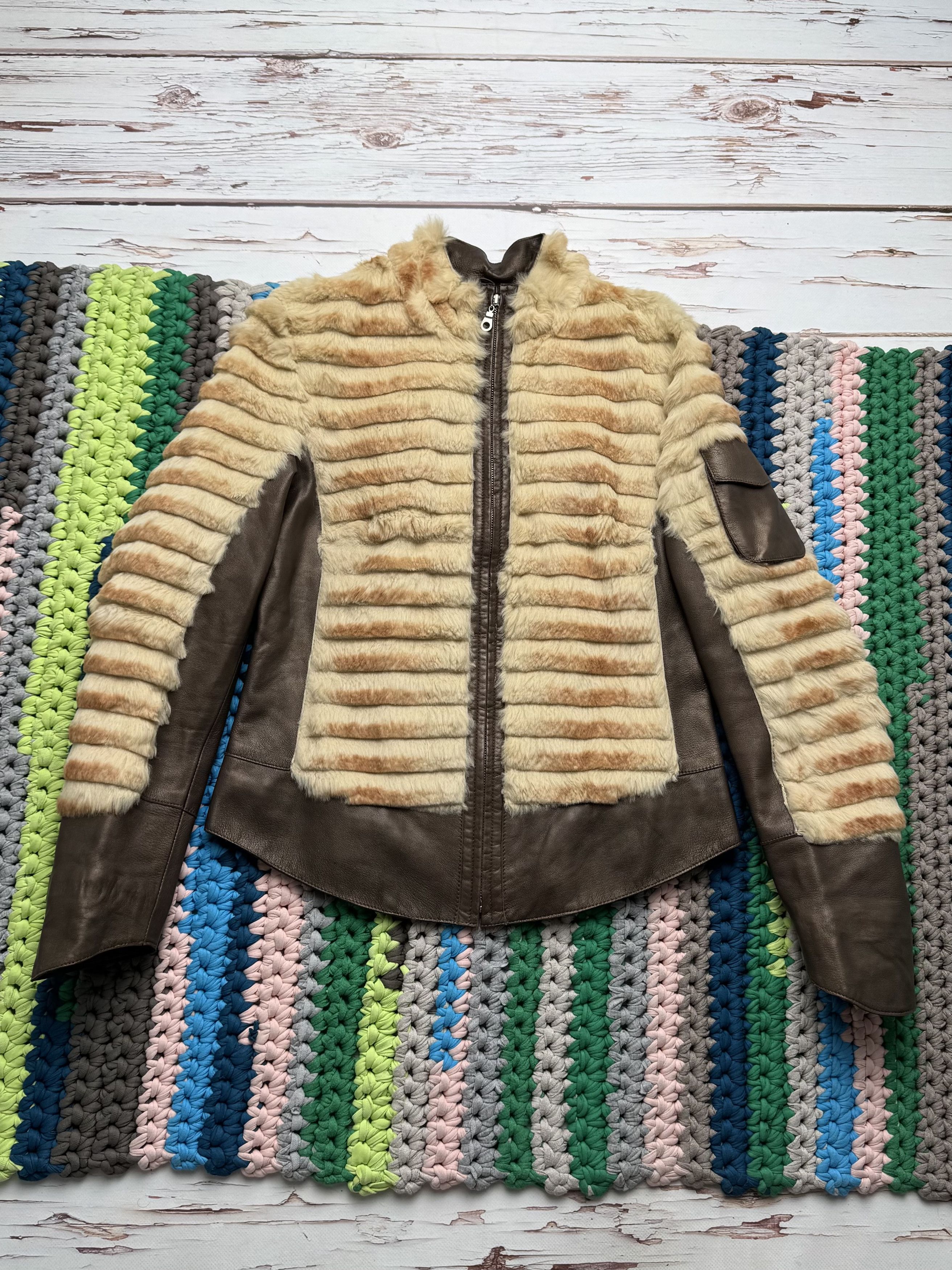 Japanese Brand 90's Cropped Leather Jacket With Real Fur (V2)(D15)(D10) Size S / US 4 / IT 40 - 1 Thumbnail