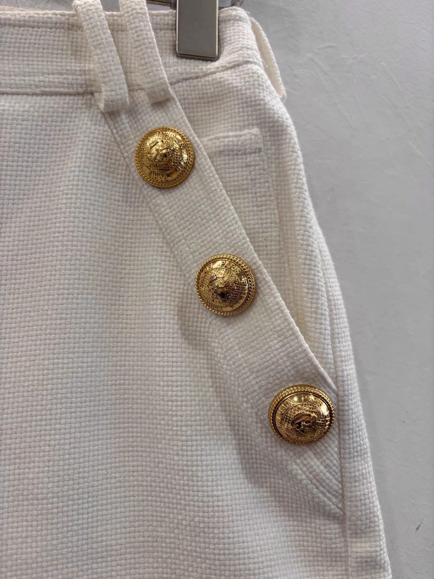 Balmain Balmain women's white gold button logo short 34 Size 25" / US 0 / IT 36 - 4 Thumbnail