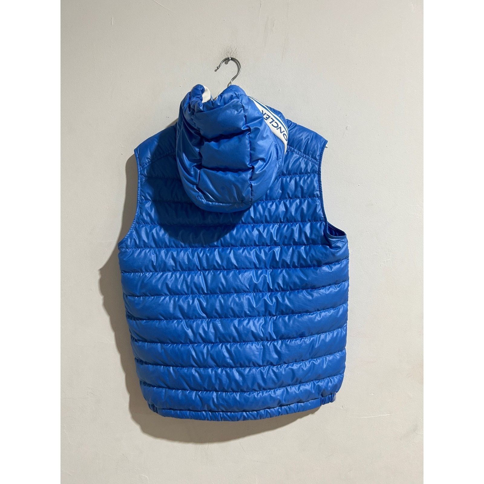 Moncler MONCLER CLAI GILET BLUE PUFFER VEST SIZE MEDIUM PREOWNED Size US M / EU 48-50 / 2 - 2 Thumbnail