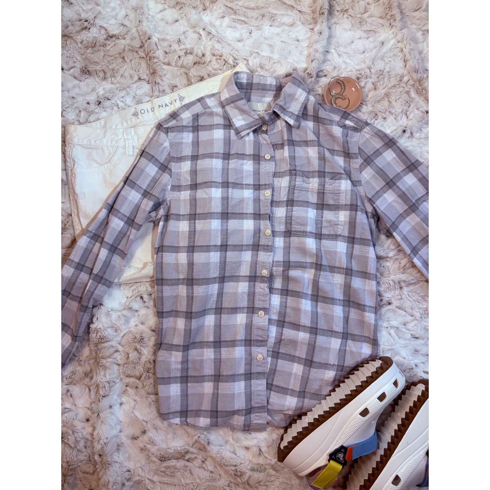 American Eagle Outfitters American eagle outfitters grey and white plaid button up Size S / US 4 / IT 40 - 3 Thumbnail