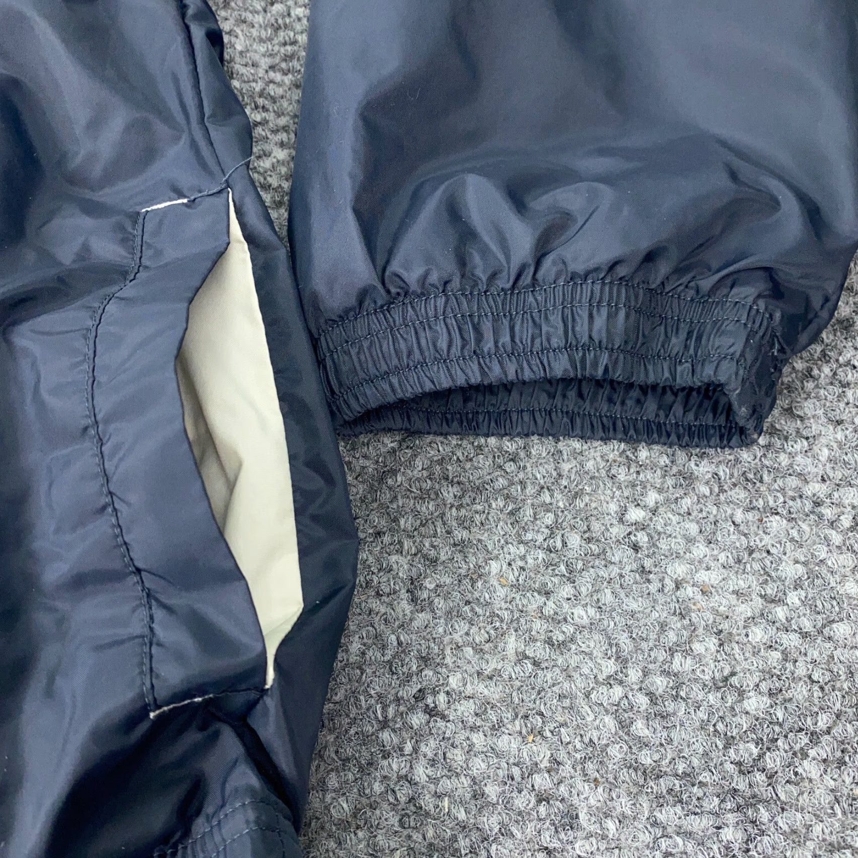 Champion VINTAGE Champion Windbreaker Jacket XL Blue Nylon Full Zip Casual Mens Size US XL / EU 56 / 4 - 5 Thumbnail