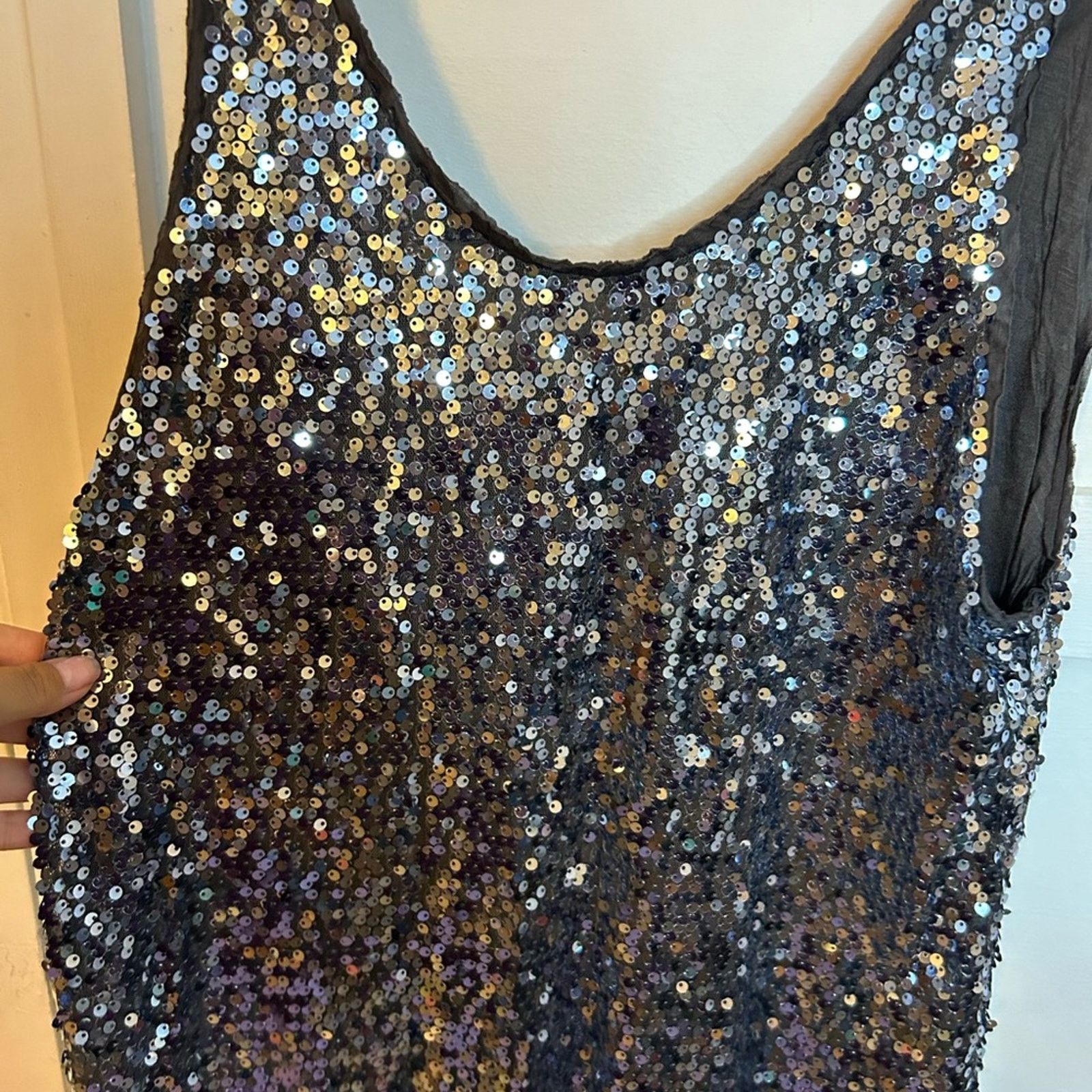Other Talula Silver Sequin Tank Size XS / US 0-2 / IT 36-38 - 4 Thumbnail