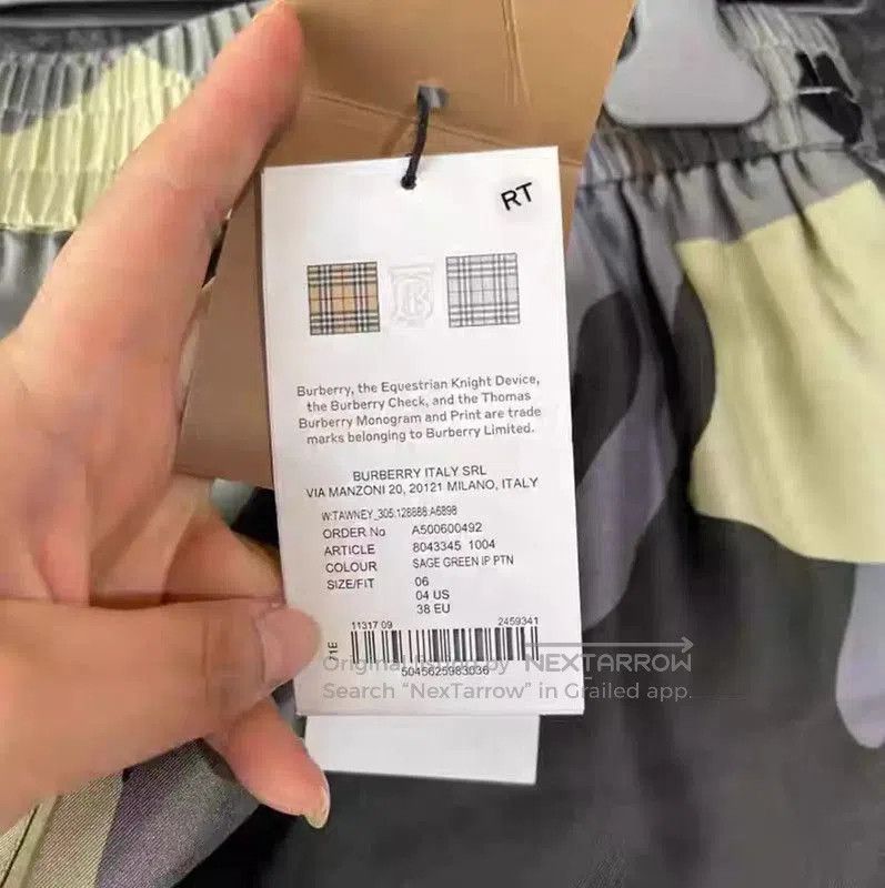Burberry Burberry Summer Multicolor Silk Shorts. Size 26" / US 2 / IT 38 - 5 Thumbnail