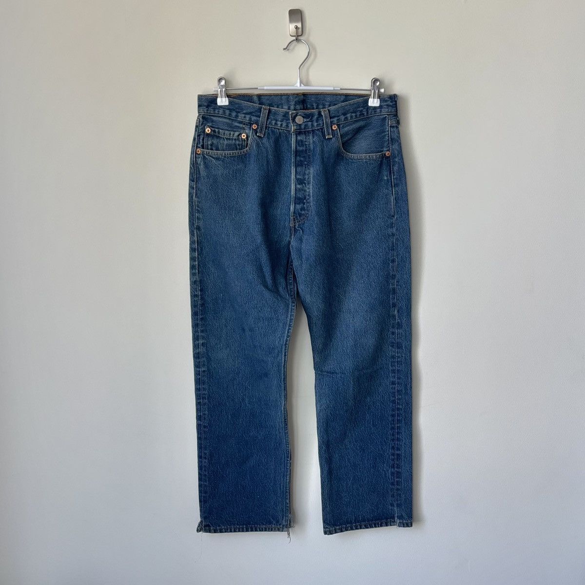 Levi's Vintage 501xx Denim Jeans Size 35 (Fits 32) Made in USA Size US 32 / EU 48 - 5 Thumbnail