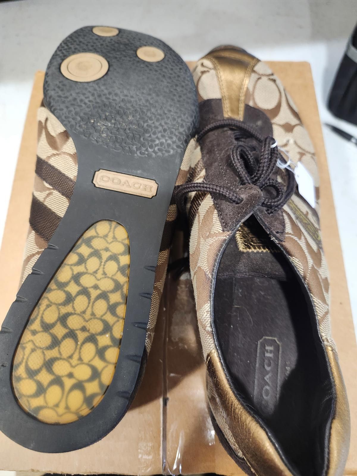 Designer Coach tennis shoes Size US 10 / IT 40 - 2 Thumbnail