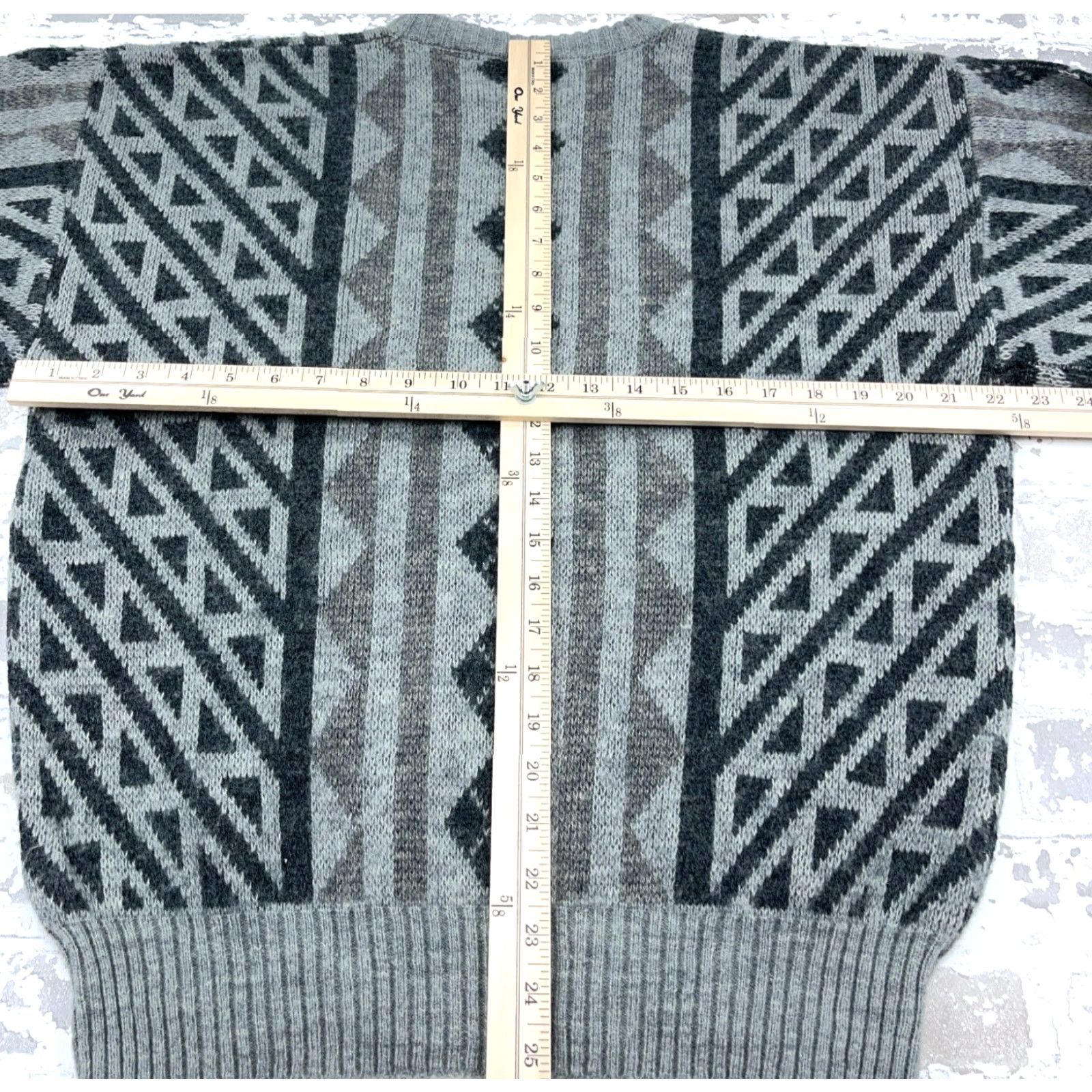 Vintage VINTAGE Potomac Geometric Knit Grandpa Sweater Men L Gray Crew Neck Pullover Heavyweight 80s 90s Golf Cosby Streetwear Mens Size US L / EU 52-54 / 3 - 5 Thumbnail