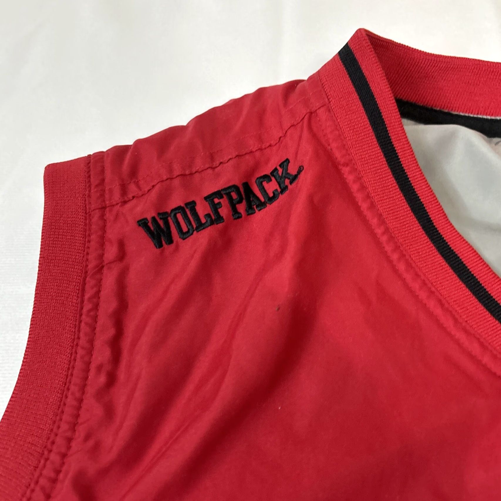 Vintage NC State Wolfpack Red Oak Vest Mens Large Red State Activewear L, Red Oak, Large, Vest, NC State, Mens Size US L / EU 52-54 / 3 - 3 Thumbnail