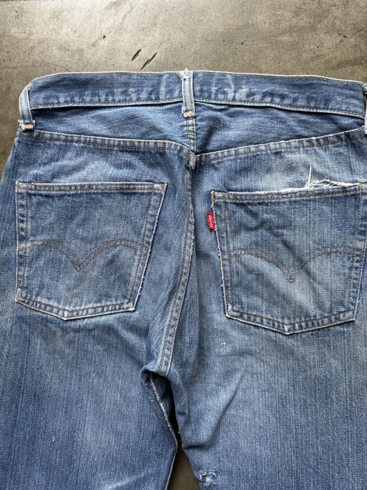 Vintage Vintage ‘80s Levi’s 501 Redline Selvedge Denim Jeans Size US 31 - 16 Thumbnail