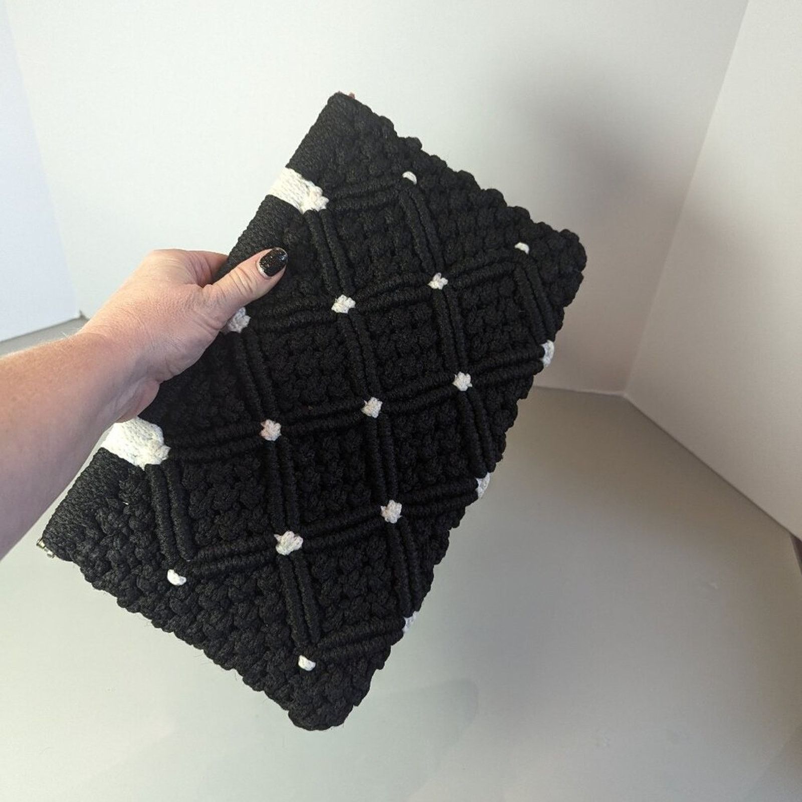 Vintage Vintage 1960's Black White Macrame Framed Clutch Bag Crochet Size ONE SIZE - 6 Thumbnail