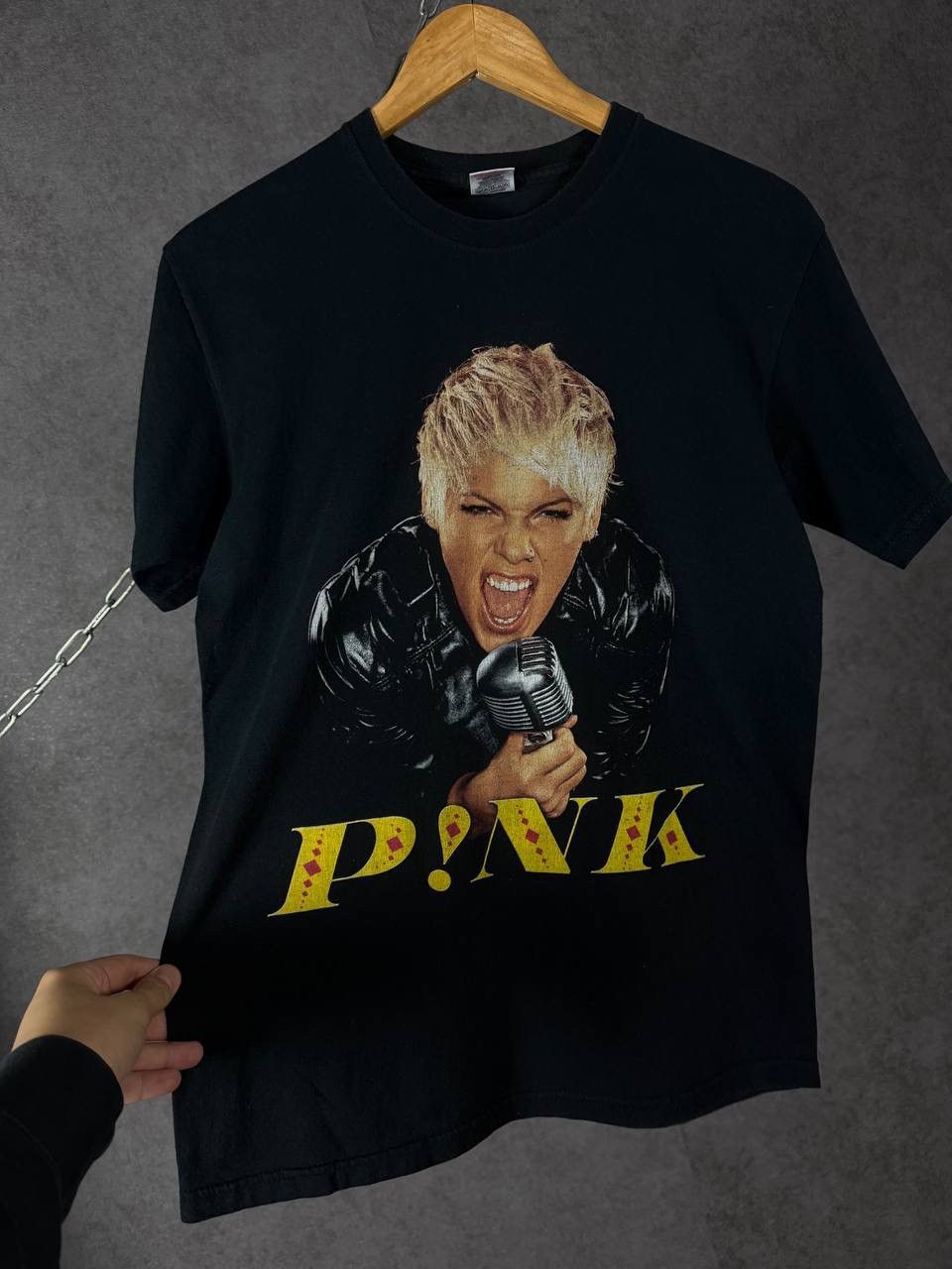 Pink Pink 2010 band tour tee Size US S / EU 44-46 / 1 - 3 Thumbnail