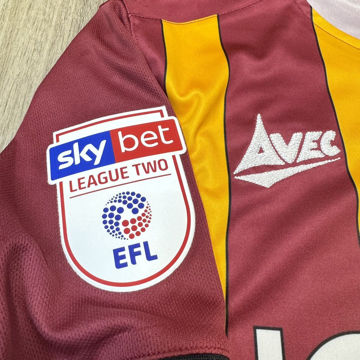 Other Bradford City 19/20 home shirt #15 Windass Size US S / EU 44-46 / 1 - 4 Thumbnail