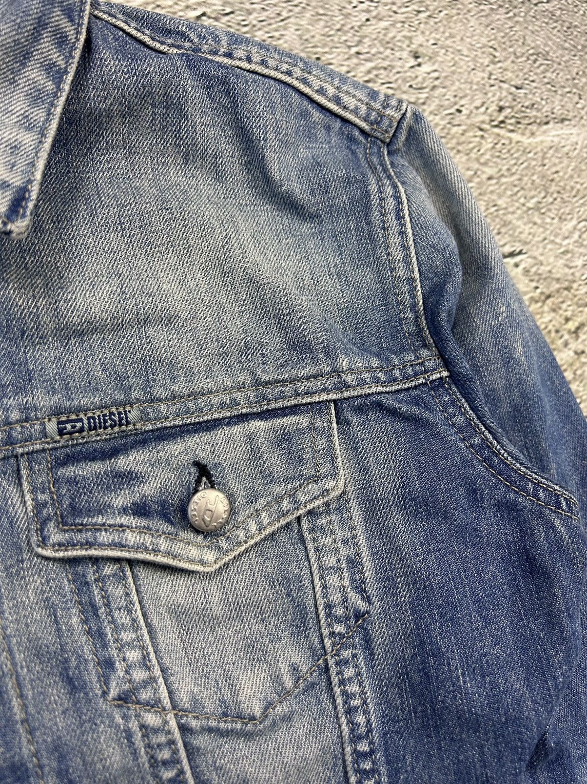 Diesel × Vintage Diesel denim jacket blue Size L / US 10 / IT 46 - 3 Thumbnail