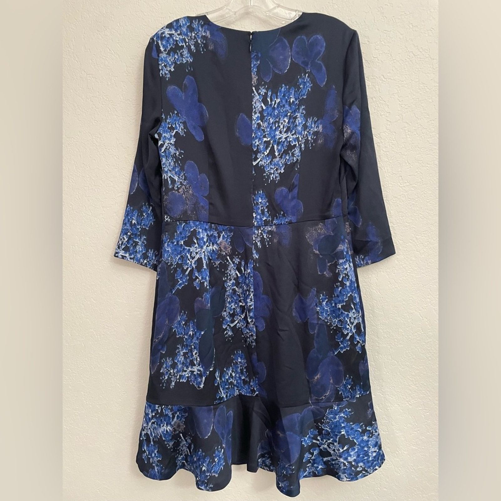 Banana Republic Banana Republic Blue Floral Flounce Dress - Size 6 Size M / US 6-8 / IT 42-44 - 2 Thumbnail