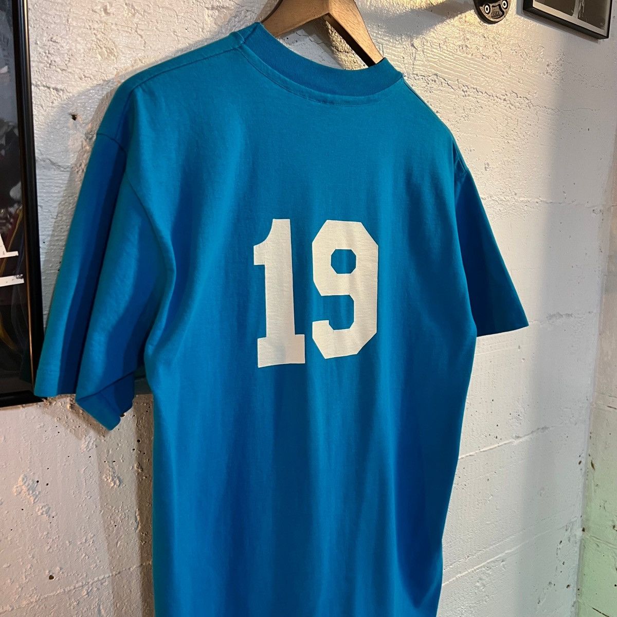 Hanes × Vintage Vintage 90's Raleigh Hills Sports T-Shirt #19 - Large - USA Size US L / EU 52-54 / 3 - 5 Thumbnail