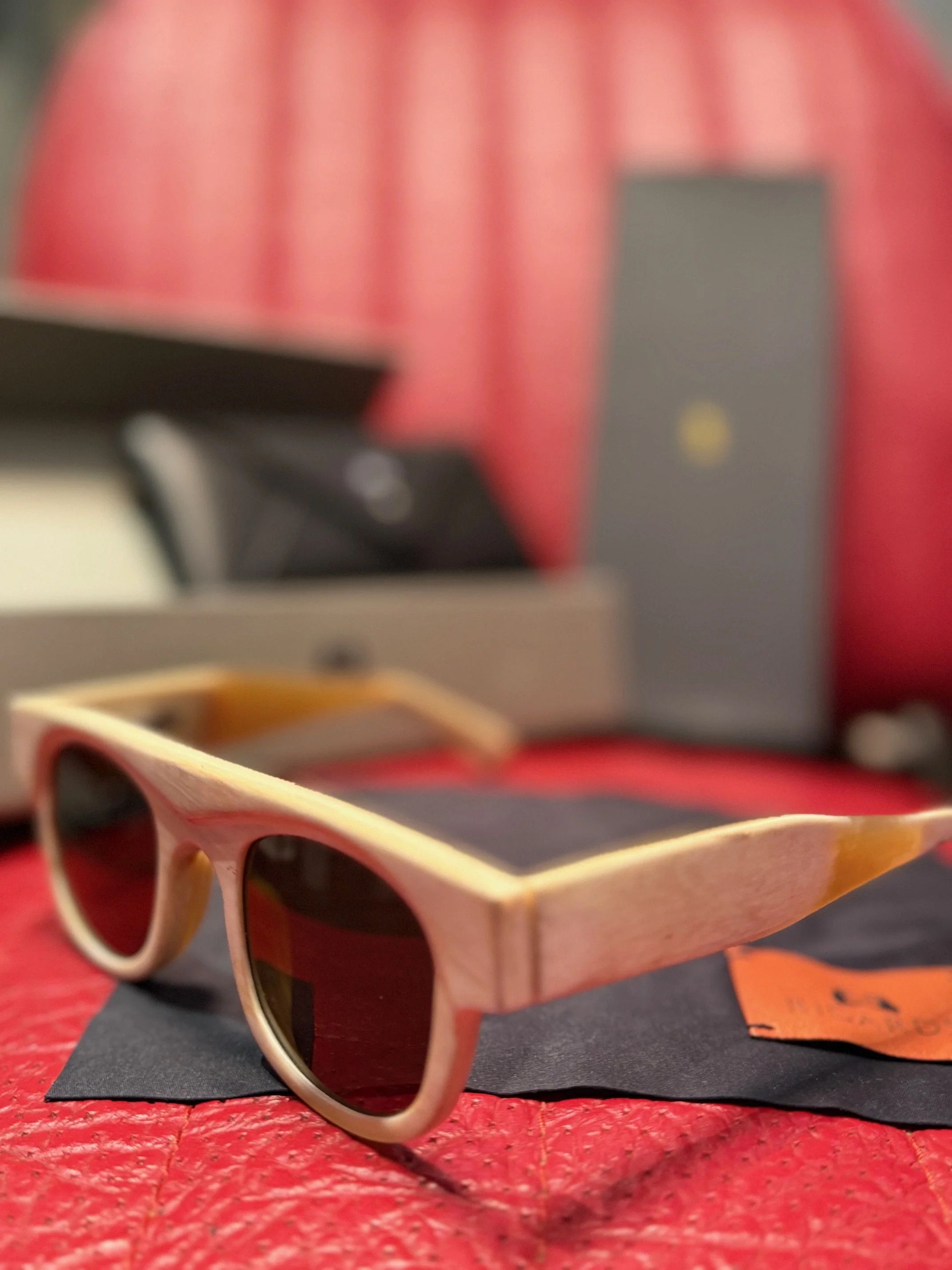 Rigards Rigards Limited Edition Genuine Horn Sunglasses Size ONE SIZE - 7 Thumbnail