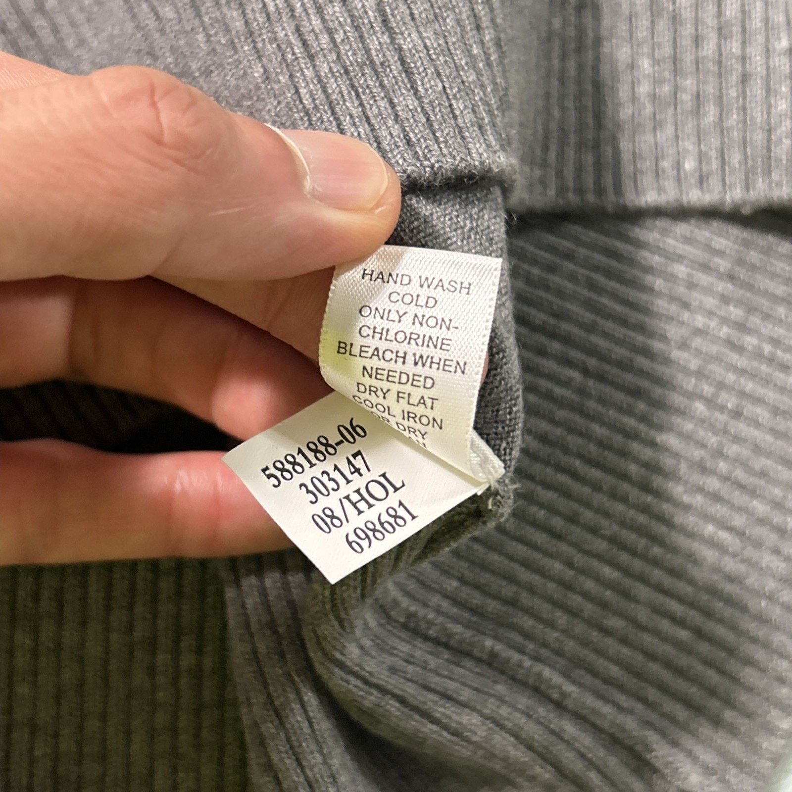Banana Republic Luxury Blend Wool Silk Cashmere Cable Knit Sweater Small Size S / US 4 / IT 40 - 8 Thumbnail