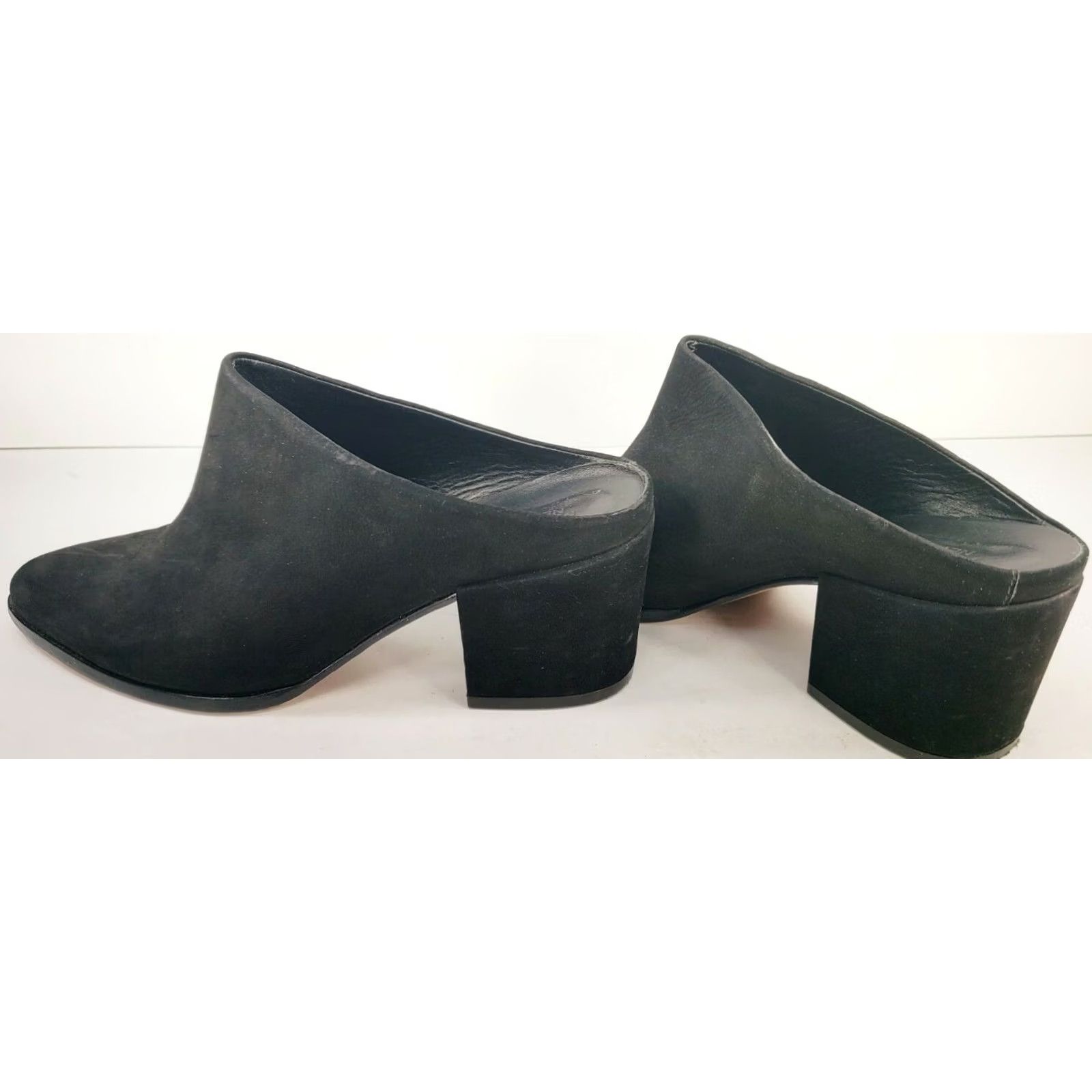 Vintage Messeca New York Women's Size 7 Black Suede Mule 2.75" Block Heel Pointed Toe Shoes Size US 7 / IT 37 - 4 Thumbnail