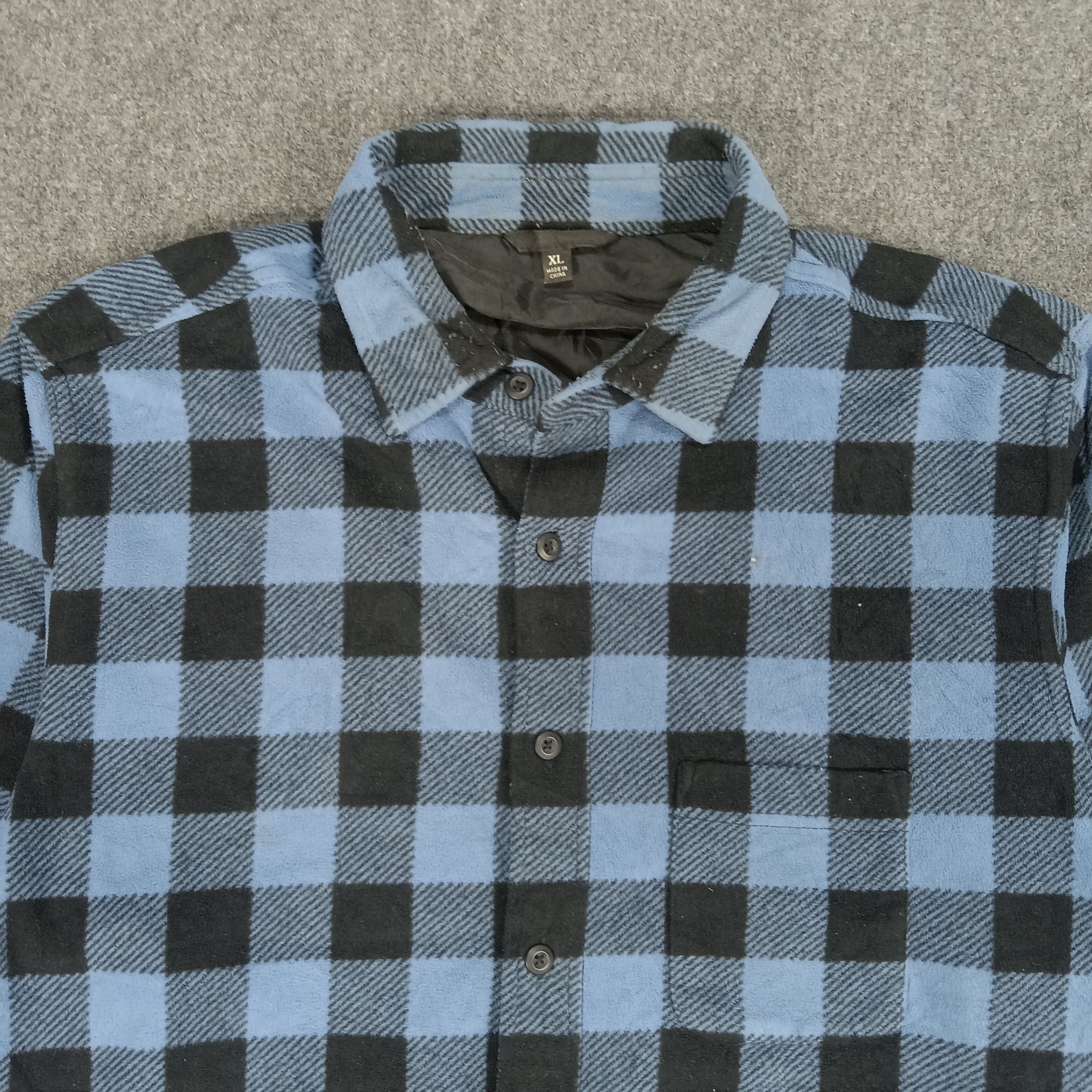 Japanese Brand × Vintage Uniqlo Japanese Skulls Custom Design Shirt Button Up Size US XL / EU 56 / 4 - 5 Thumbnail