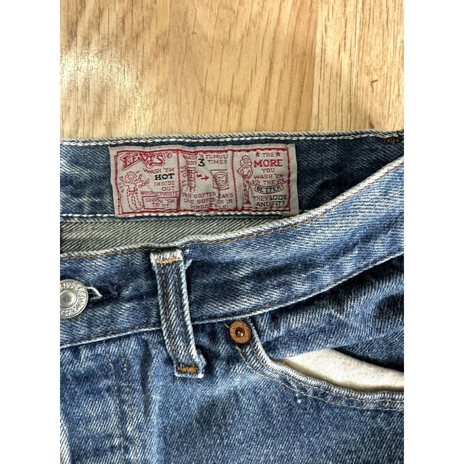 Levi's VINTAGE Levi’s 501XX Jeans Blue Denim 33 See Measurements 1980s Mens Size US 33 - 2 Thumbnail