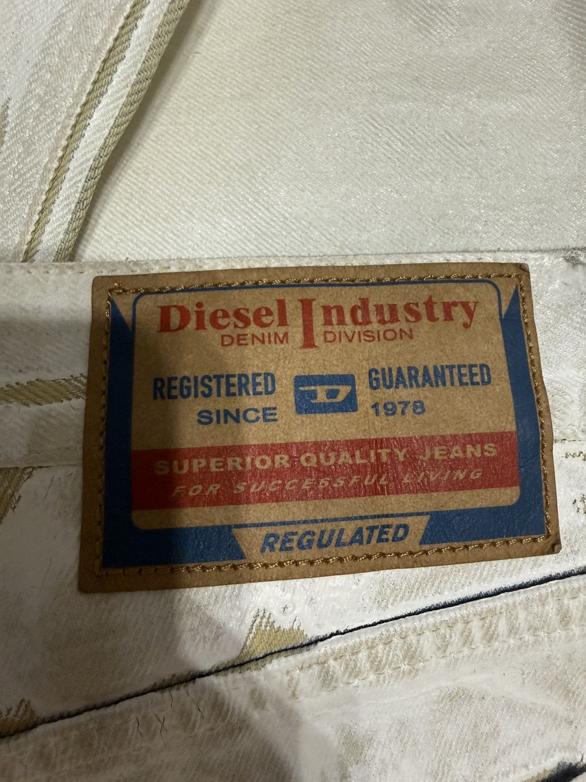 Diesel Diesel 1995 Distressed Straight Leg Painted Jeans Size US 34 / EU 50 - 9 Thumbnail