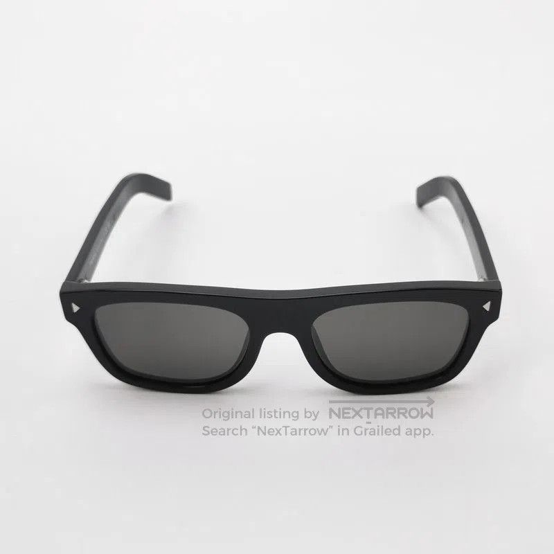 Prada Prada Logo Eyewear for Stylish Flair. Size ONE SIZE - 1 Thumbnail