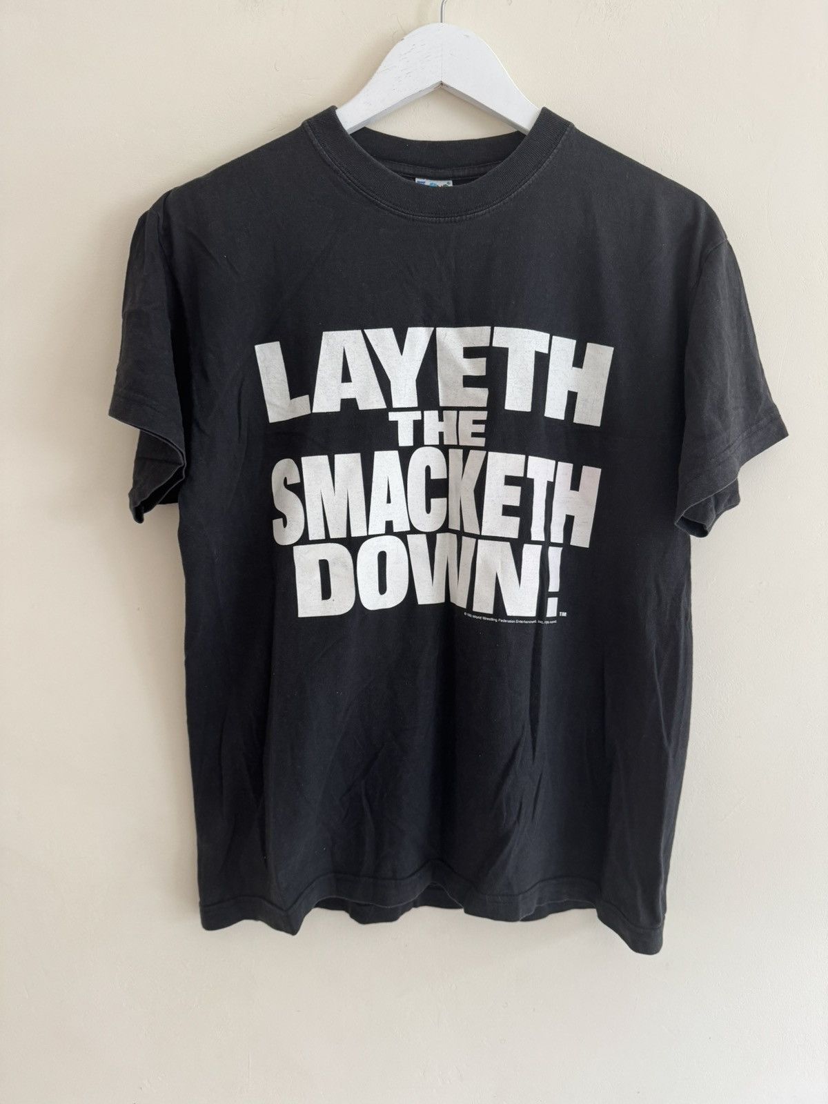 WWF Vtg WWF The Rock “Layeth The Smacketh Down” T-Shirt - Small Size US S / EU 44-46 / 1 - 1 Thumbnail