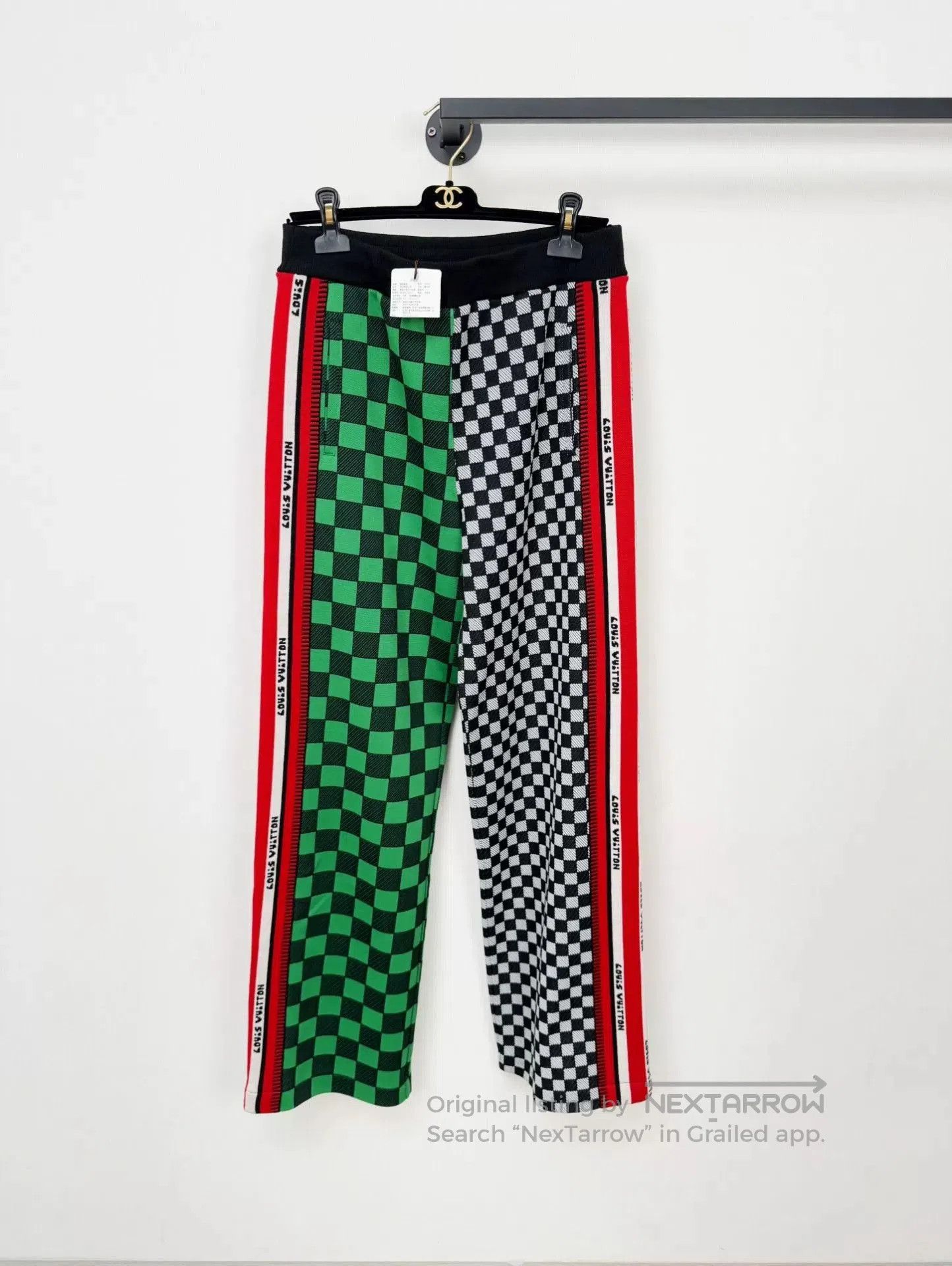 Louis Vuitton Louis Vuitton New Tag Sweatpants Joggers M. Size US 30 / EU 46 - 1 Thumbnail