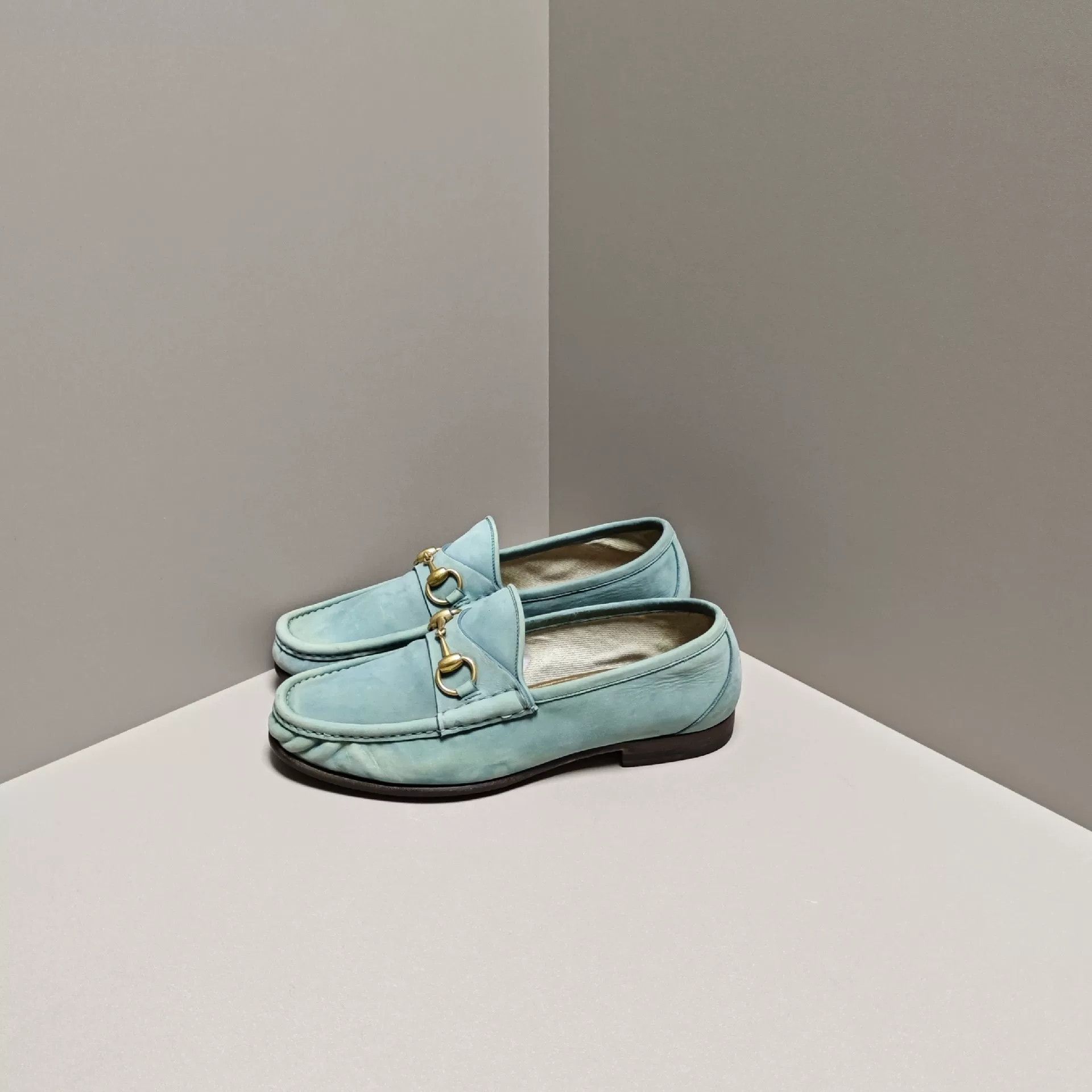 Gucci Gucci Lowtop Sneakers us_10 Women Size US 10 / IT 40 - 1 Thumbnail