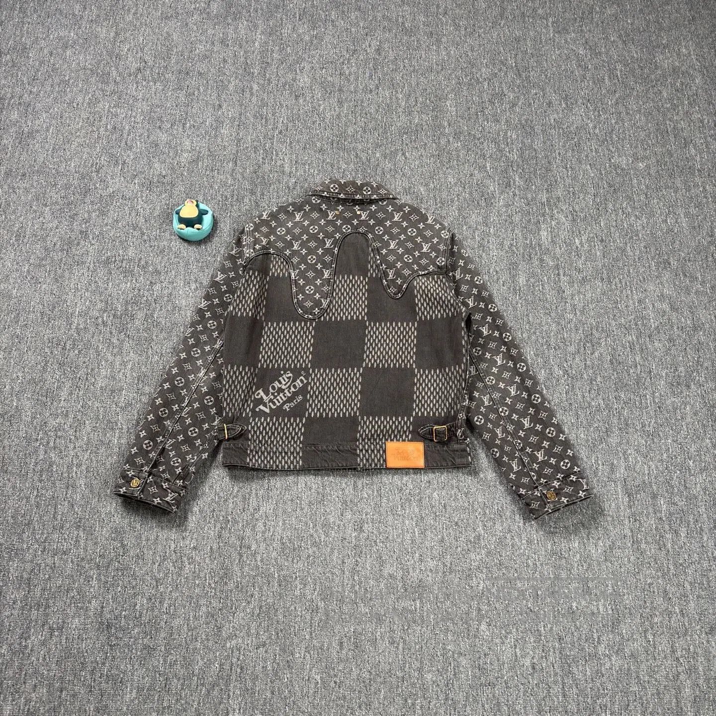 Louis Vuitton Black Patterned Denim Jacket Size M. Size US M / EU 48-50 / 2 - 2 Thumbnail