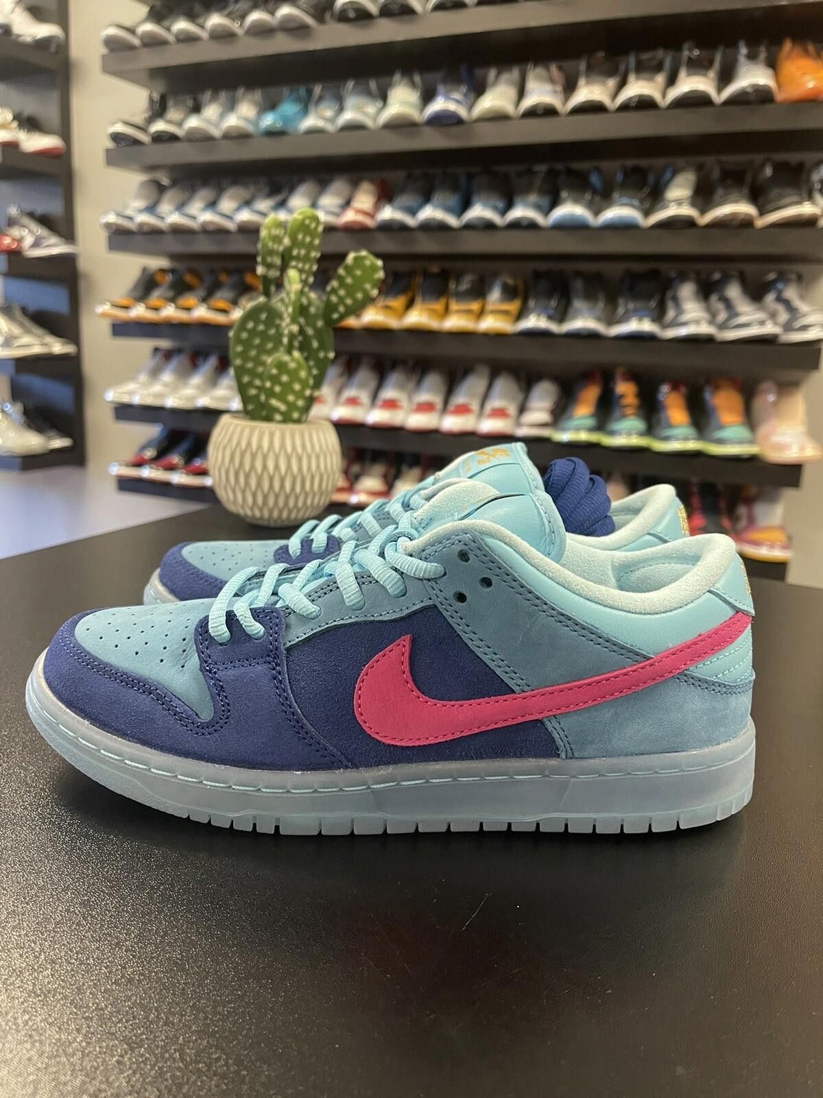 Nike Size 6 - Nike Dunk Low SB x Run The Jewels 4/20 DO9404-400 Size US 6 / EU 39 - 1 Thumbnail