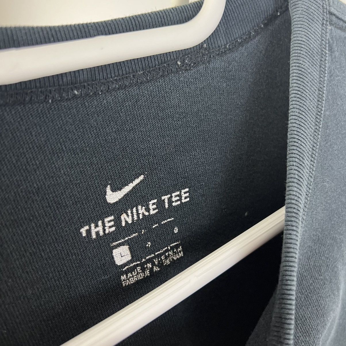 Nike Vintage Nike Center Logo Faded Oversized T-Shirt Size US L / EU 52-54 / 3 - 4 Thumbnail