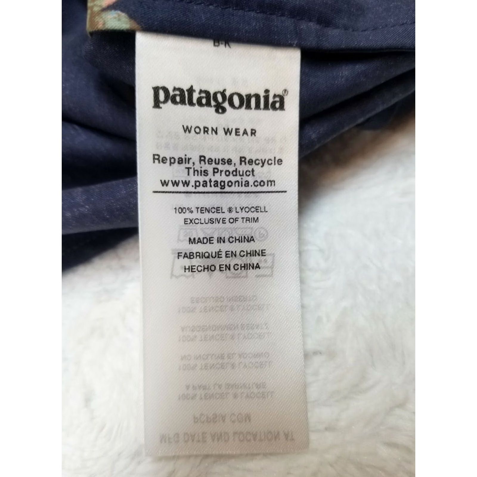 Patagonia Patagonia Blouse Shirt Floral Blue 100% Tencel Lyocell Scoop Neck Short Sleeve Large Womens Size L / US 10 / IT 46 - 4 Thumbnail