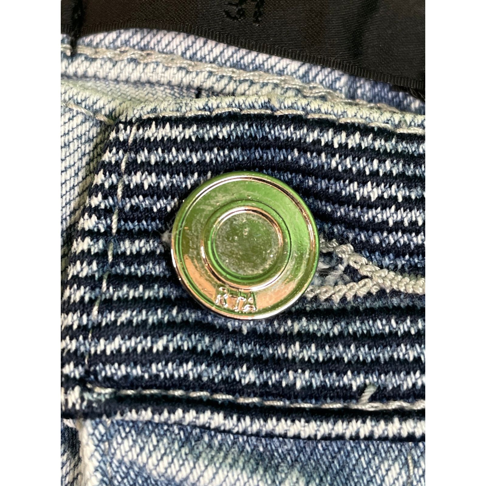 Rta RTA Light Wash Plain Blue Jeans Size US 31 - 5 Thumbnail