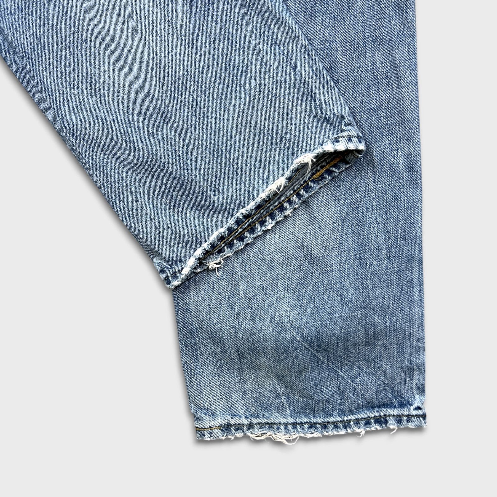 Levi's × Vintage Levi's 541 Jeans 36x30 Athletic Taper Distress Denim Pants Size US 36 / EU 52 - 9 Thumbnail