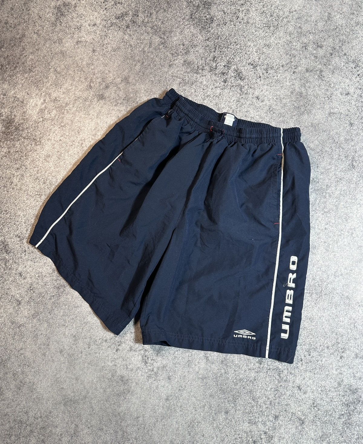 Umbro × Vintage Vintage Umbro Logo Shorts Casual Streetwear Rare XL VTg Size US 36 / EU 52 - 1 Thumbnail